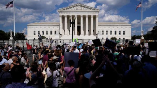 File Photo: Abortion rights supporters protest outside the US Supreme Court the day after the United States Supreme Court ruled in the Dobbs v Women&#039;s Health Organization abortion case, overturning the landmark Roe v Wade abortion decision, in Washington, US, June 25, 2022. Photo: Reuters