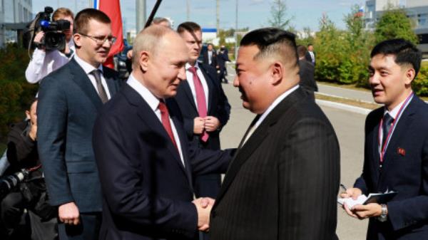 Russia&#039;s President Vladimir Putin shakes hands with North Korea&#039;s leader Kim Jong Un during a meeting at the Vostochny Сosmodrome in the far eastern Amur region, Russia, September 13, 2023. Sputnik/Vladimir Smirnov/Pool via REUTERS ATTENTION EDITORS - THIS IMAGE WAS PROVIDED BY A THIRD PARTY. TPX IMAGES OF THE DAY