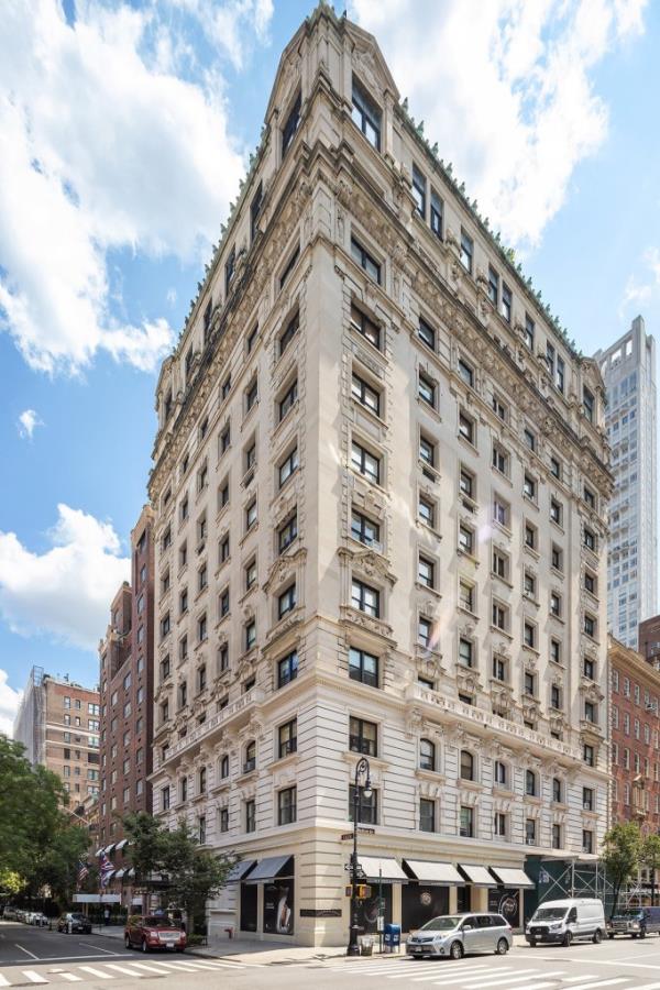 The 3,000-square-foot rental is inside the 13-story Leo<em></em>nori building in the UES. 