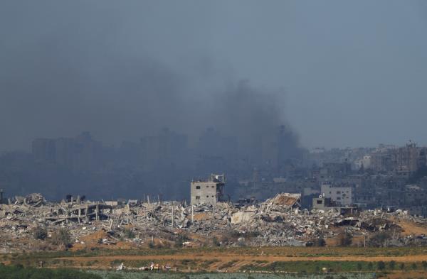 Smoke rises after Israeli air strikes in Gaza, as seen from southern Israel, amid the o<em></em>ngoing co<em></em>nflict between Israel and the Palestinian group Hamas, on Nov. 20, 2023.  