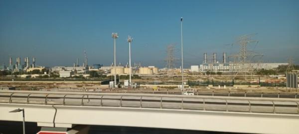  The Jebel Ali power plant, the world's largest gas-fired power plant, includes a seawater desalination plant to supply water to Dubai in the United Arab Emirates. The plant is visible on the outskirts of the city, wher<em></em>e the climate summit is being held in the Expo City this December. A reminder that renewable energy is still far from replacing fossil fuels, the main cause of global warming. CREDIT: Emilio Godoy / IPS